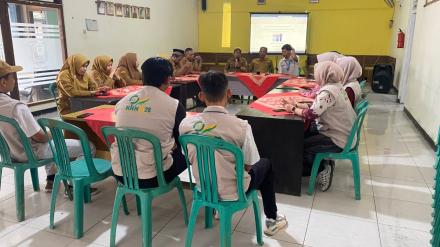 PERKENALAN DAN PEMAPARAN PROGRAM KERJA KKN UMNU KEBUMEN